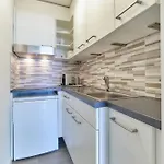 Апартаменти Lecomte - Beachside Escape 128 *