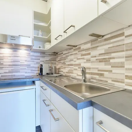 Lecomte - Beachside Escape 128 * Ostend