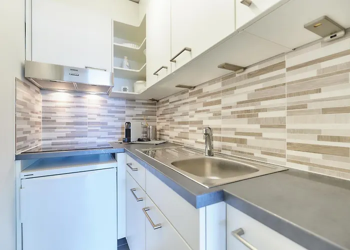 Lecomte - Beachside Escape 128 * Oostende